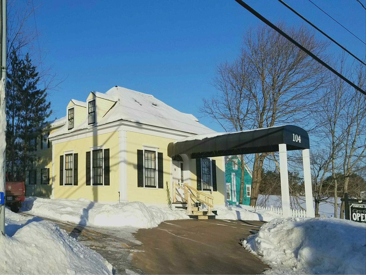 Jardine'S Inn Rexton Exterior photo